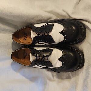 Dr. Martens MADE IN ENGLAND Black and White Oxford  Wing Tips 3989/34 Size 11
